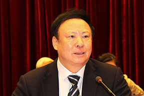 中施企协曹玉书会长做主旨讲话